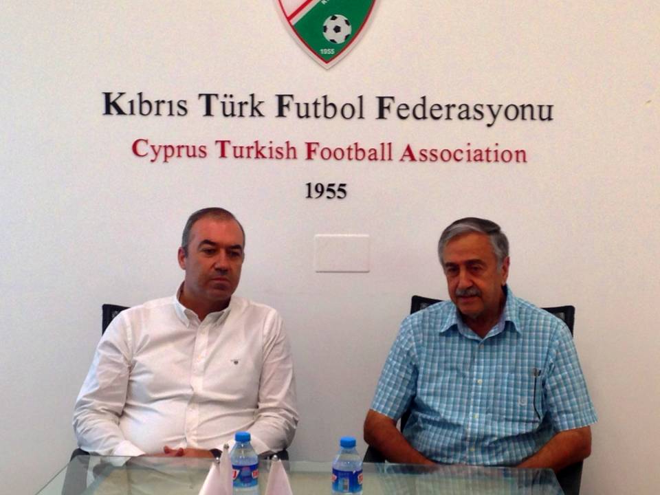Mustafa Akıncı KTFF'ye resmi ziyaret gerçekleştirdi
